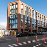 Stunning 2 Bed Apartment In Birmingham Centre