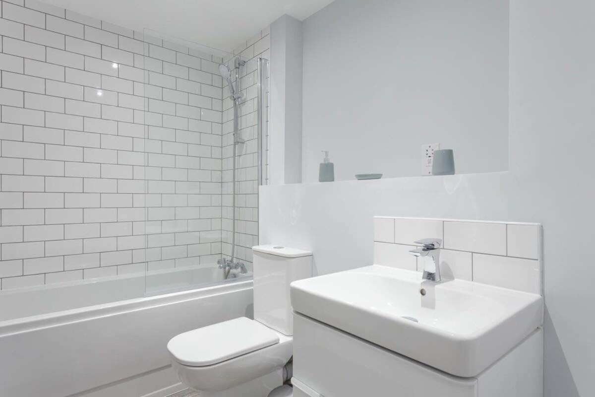 Stunning 2 Bed In Centre * Birmingham